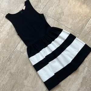 Classic, Black/White Dress for any Occasion